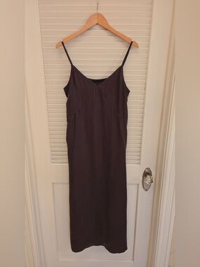 Jenni Kayne V-Neck Long Dress in Brown